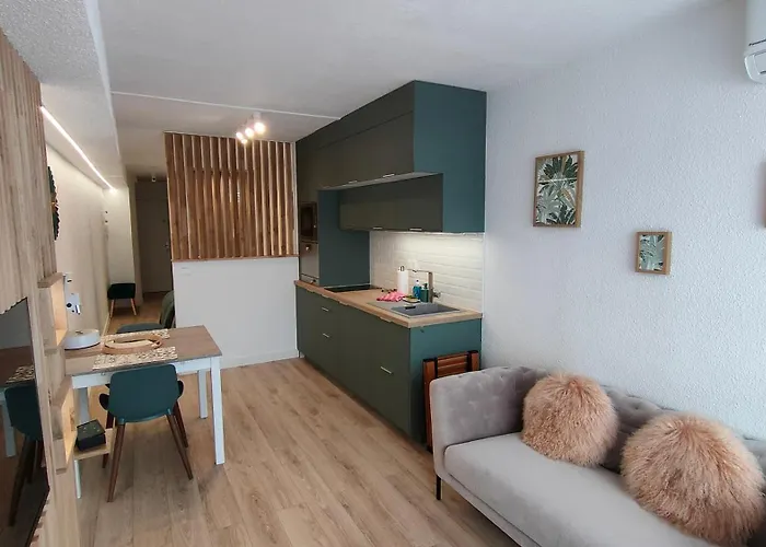 Cosy En Centre-ville De A 200m * Royan